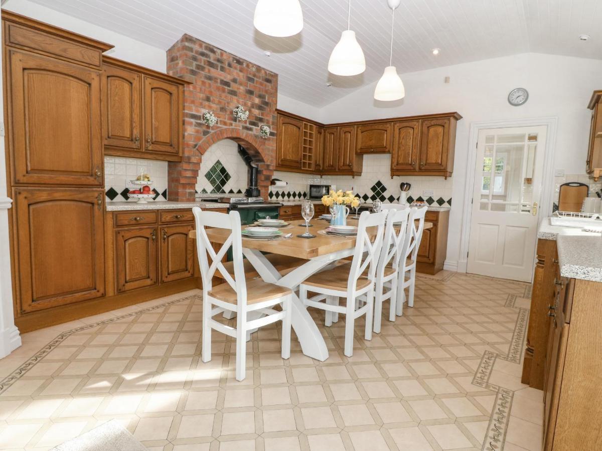 Bwthyn Clai Villa Llangefni Exterior photo